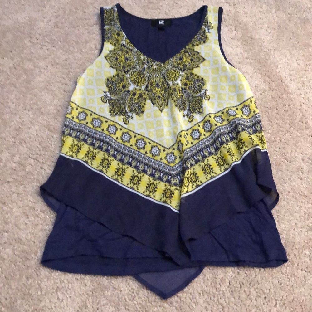 IZ Byer size Small tank top